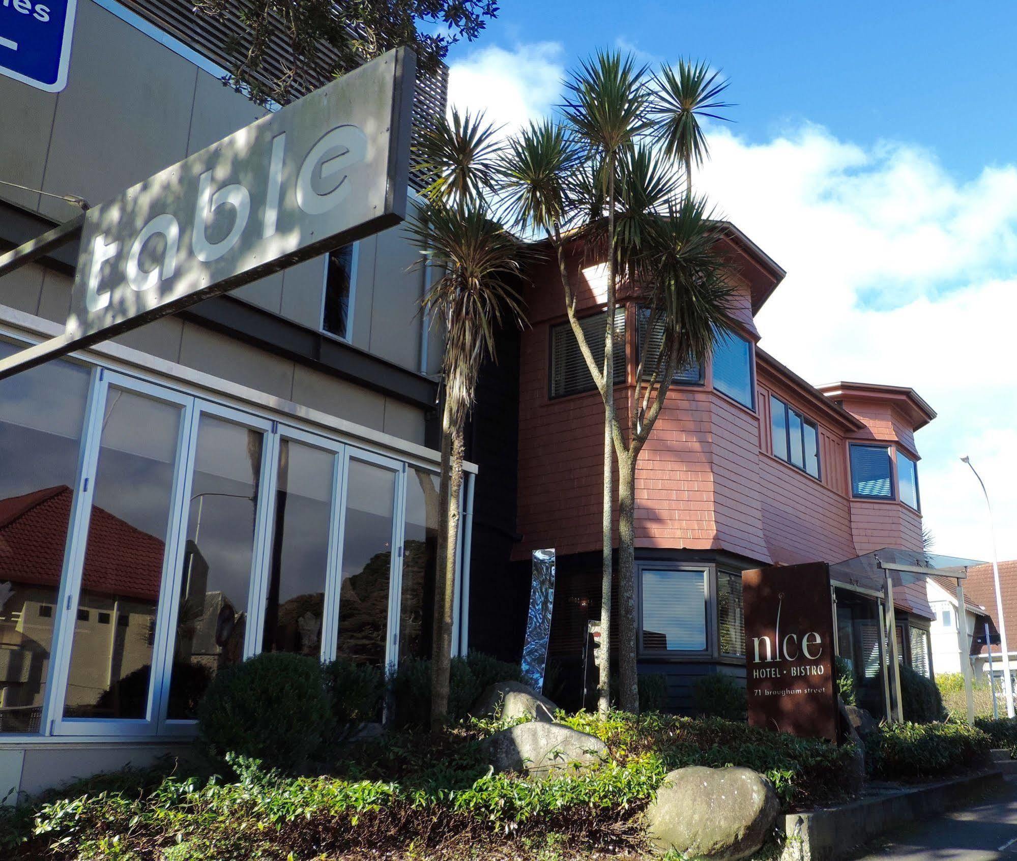 Nice Hotel New Plymouth Exterior photo